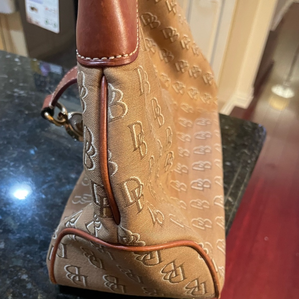 Dooney & Bourke with Beige Interior - Picture 5 of 13